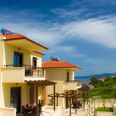 Ianthi Maisonettes Nea Roda