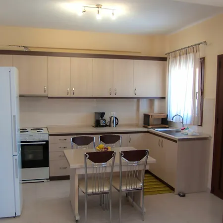 Apartment Ianthi Maisonettes Nea Roda