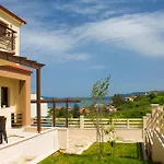 Apartment Ianthi Maisonettes Nea Roda