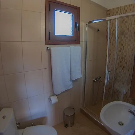 Apartment Ianthi Maisonettes Nea Roda