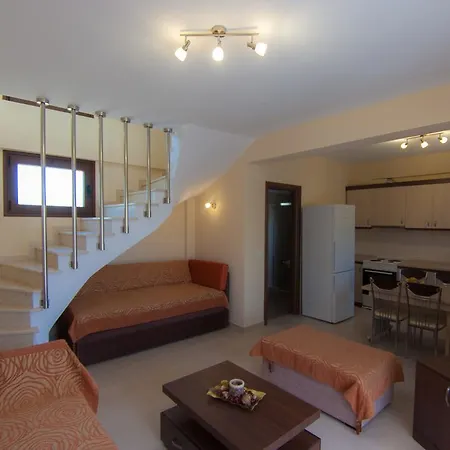 Ianthi Maisonettes