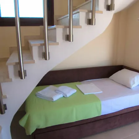 Apartment Ianthi Maisonettes Nea Roda
